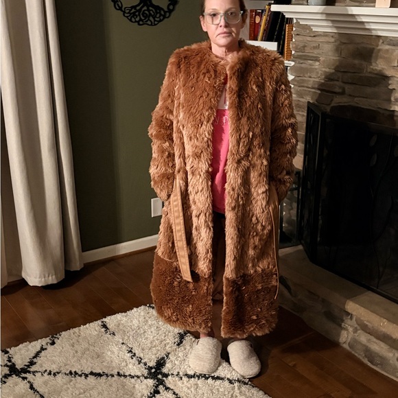 Express Tan Teddy Jacket - Picture 5 of 7